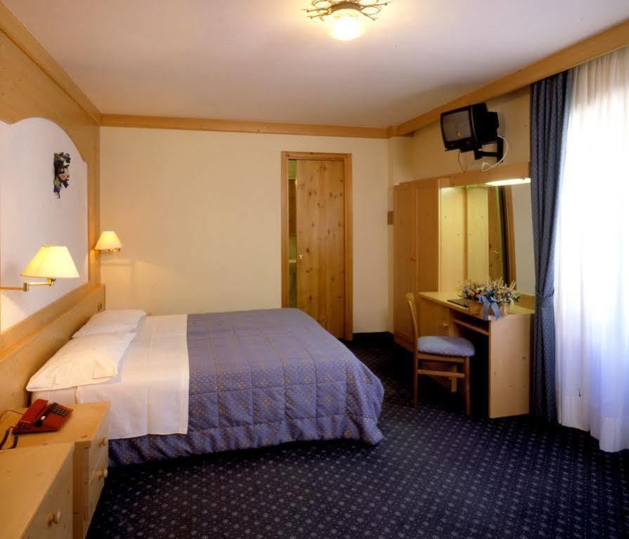 Hotel San Martino San Martino Di Castrozza Eksteriør billede