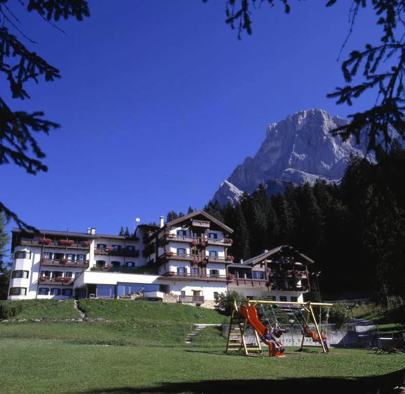 Hotel San Martino San Martino Di Castrozza Eksteriør billede